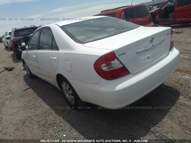 JTDBE32K720064002 - 2002 TOYOTA CAMRY LE/XLE/SE WHITE photo 3