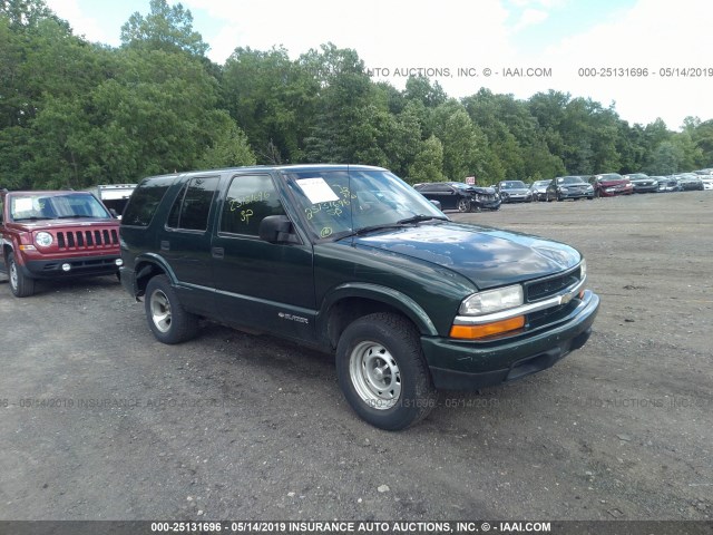 1GNCS13XX4K144100 - 2004 CHEVROLET BLAZER GREEN photo 1