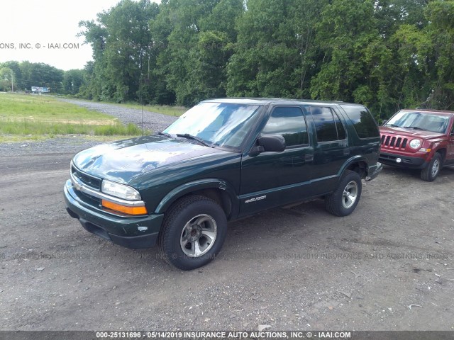 1GNCS13XX4K144100 - 2004 CHEVROLET BLAZER GREEN photo 2