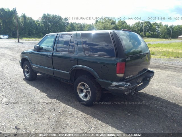 1GNCS13XX4K144100 - 2004 CHEVROLET BLAZER GREEN photo 3