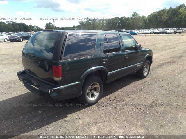 1GNCS13XX4K144100 - 2004 CHEVROLET BLAZER GREEN photo 4