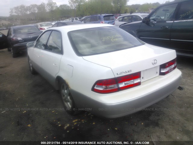 JT8BF28G2Y0241251 - 2000 LEXUS ES 300 WHITE photo 3