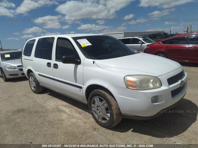 1GNDV23W88D195985 - 2008 CHEVROLET UPLANDER LS WHITE photo 1