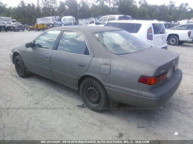 4T1BG22K5YU663790 - 2000 TOYOTA CAMRY CE/LE/XLE GRAY photo 3