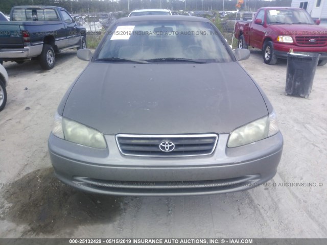 4T1BG22K5YU663790 - 2000 TOYOTA CAMRY CE/LE/XLE GRAY photo 6