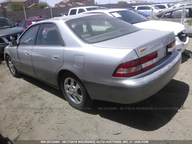 JT8BF28G515105205 - 2001 LEXUS ES 300 SILVER photo 3