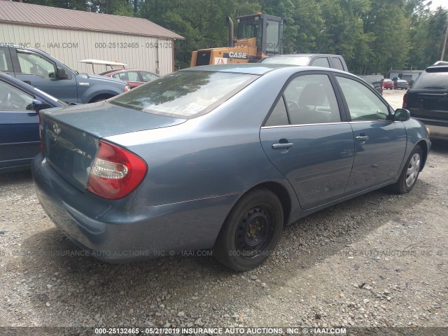 4T1BE32K03U686916 - 2003 TOYOTA CAMRY LE/XLE/SE BLUE photo 4