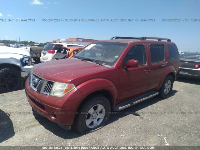 5N1AR18U86C636790 - 2006 NISSAN PATHFINDER LE/SE/XE MAROON photo 2