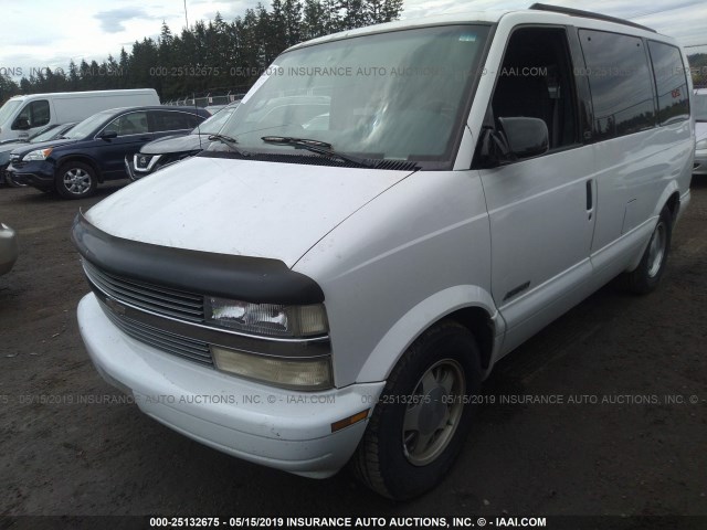 1GNDM19W1XB127705 - 1999 CHEVROLET ASTRO WHITE photo 2