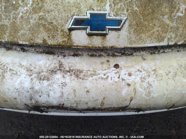 2C1MR5229Y6726765 - 2000 CHEVROLET METRO LSI WHITE photo 6