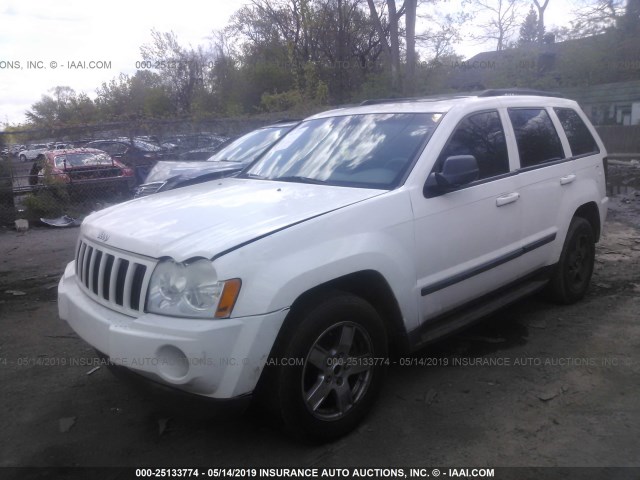 1J4GR48K95C513765 - 2005 JEEP GRAND CHEROKEE LAREDO/COLUMBIA/FREEDOM 白色 照片 2