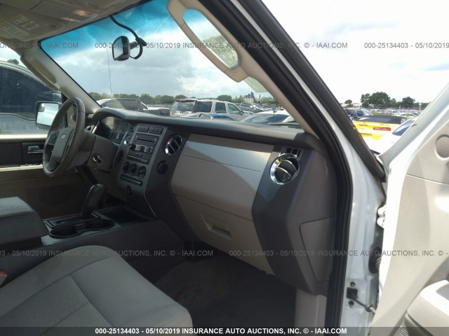1FMJU1F51DEF30791 - 2013 FORD EXPEDITION XL WHITE photo 5