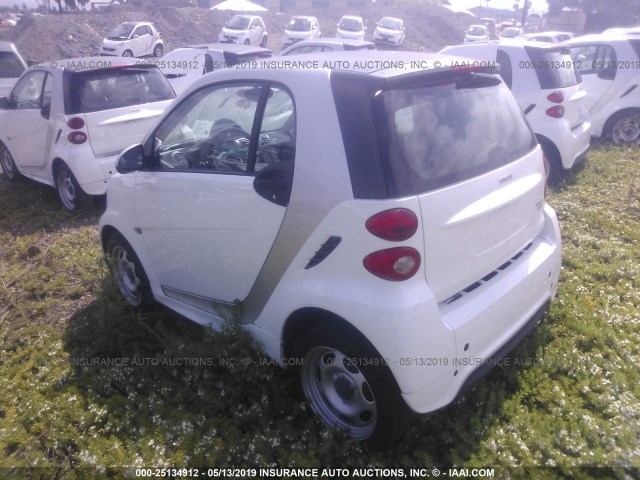 WMEEJ9AA9FK828500 - 2015 SMART FORTWO ELECTRIC WHITE photo 3