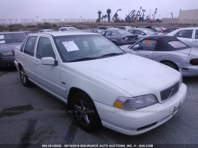 YV1LS5574W2545443 - 1998 VOLVO S70 WHITE photo 1