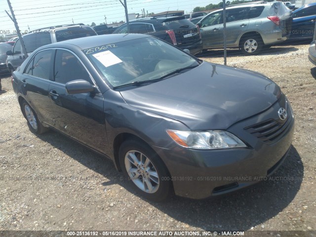 4T1BE46K49U828810 - 2009 TOYOTA CAMRY SE/LE/XLE GRAY photo 1