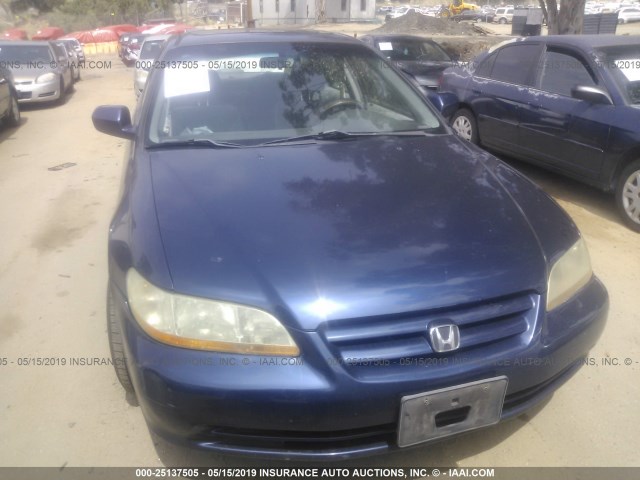 1HGCG668X2A057023 - 2002 HONDA ACCORD EX/SE BLUE photo 6