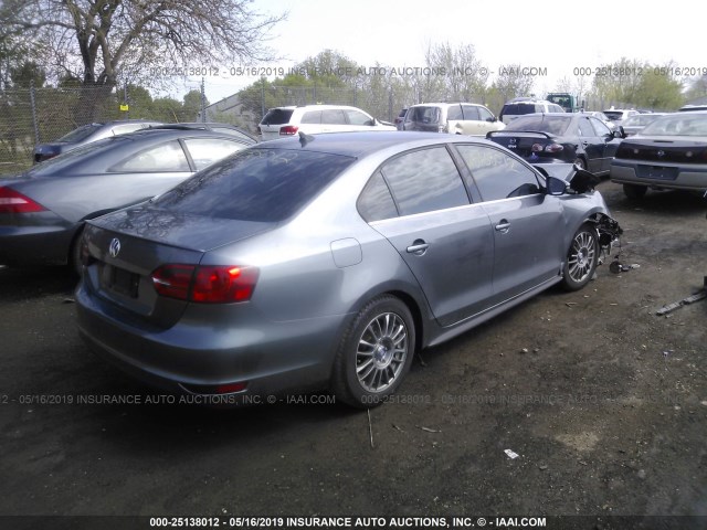 3VW487AJ5CM011259 - 2012 VOLKSWAGEN JETTA GLI GRAY photo 4