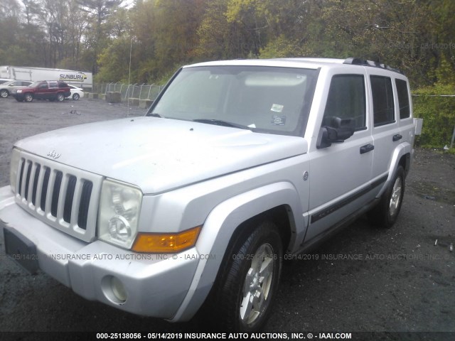 1J8HG48N96C275176 - 2006 JEEP COMMANDER SILVER photo 2