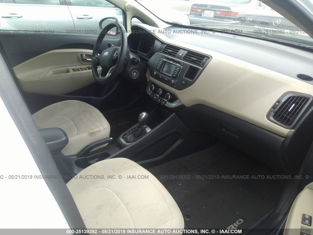 KNADN5A33D6103308 - 2013 KIA RIO EX/SX WHITE photo 5