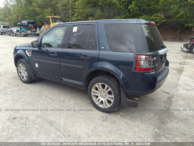 SALFP24N68H053637 - 2008 LAND ROVER LR2 SE BLUE photo 3