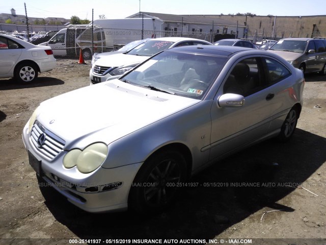 WDBRN40J43A446349 - 2003 MERCEDES-BENZ C 230K SPORT COUPE SILVER photo 2