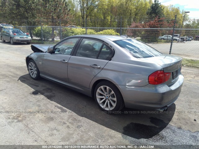 WBAPK7G58BNN69863 - 2011 BMW 328 XI GRAY photo 3