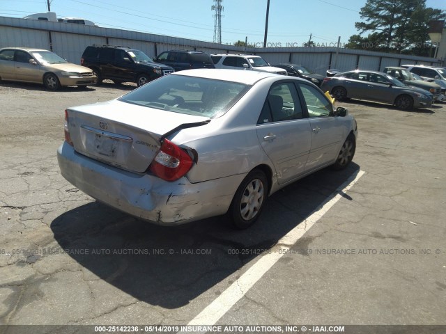 4T1BE32K92U591205 - 2002 TOYOTA CAMRY LE/XLE/SE SILVER photo 4