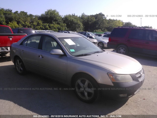 5NPEU46F27H257137 - 2007 HYUNDAI SONATA SE/LIMITED BEIGE photo 1