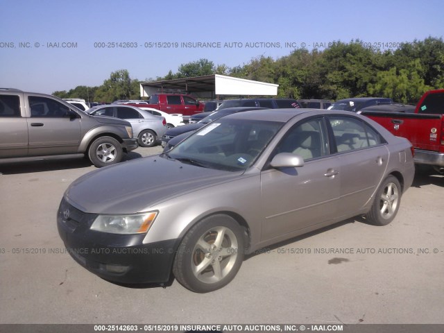 5NPEU46F27H257137 - 2007 HYUNDAI SONATA SE/LIMITED BEIGE photo 2