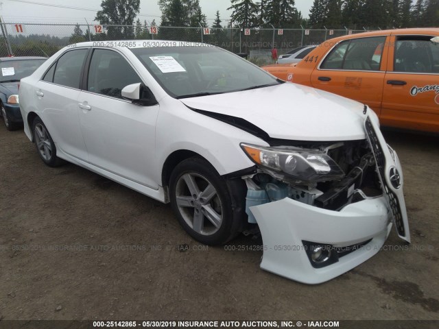 4T1BF1FK9CU605388 - 2012 TOYOTA CAMRY SE/LE/XLE WHITE photo 1