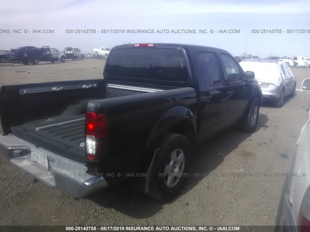 1N6AD07W35C432359 - 2005 NISSAN FRONTIER CREW CAB LE/SE/OFF ROAD BLACK photo 4