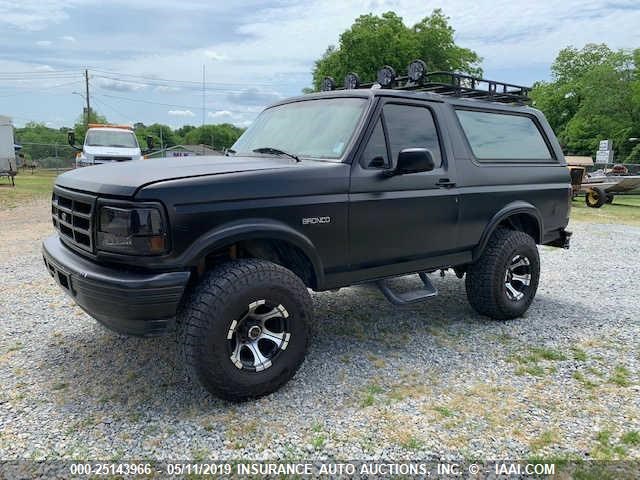 1FMEU15H9TLB54753 - 1996 FORD BRONCO BLACK photo 2