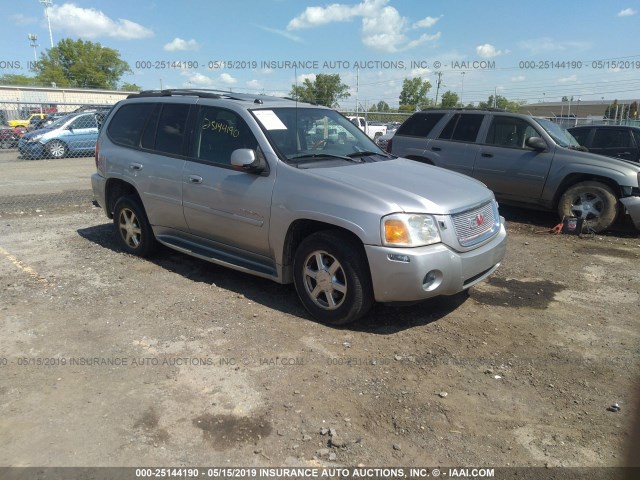 1GKET63M952327737 - 2005 GMC ENVOY DENALI SILVER photo 1