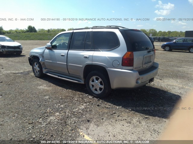 1GKET63M952327737 - 2005 GMC ENVOY DENALI SILVER photo 3