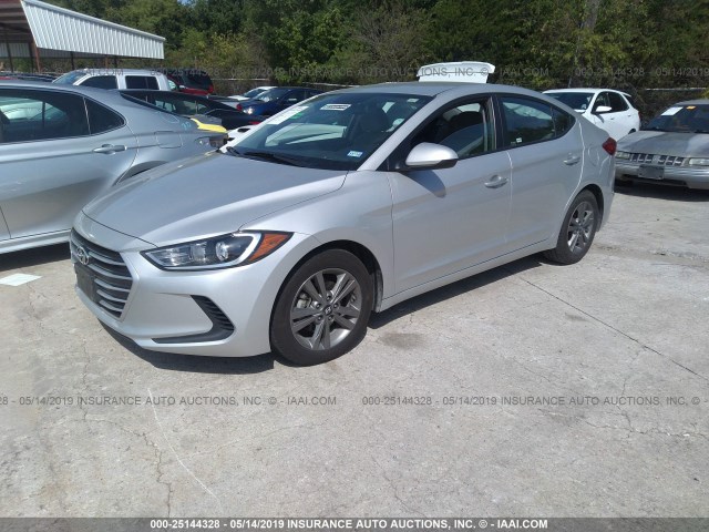 5NPD84LF2JH251771 - 2018 HYUNDAI ELANTRA SEL/VALUE/LIMITED SILVER photo 2