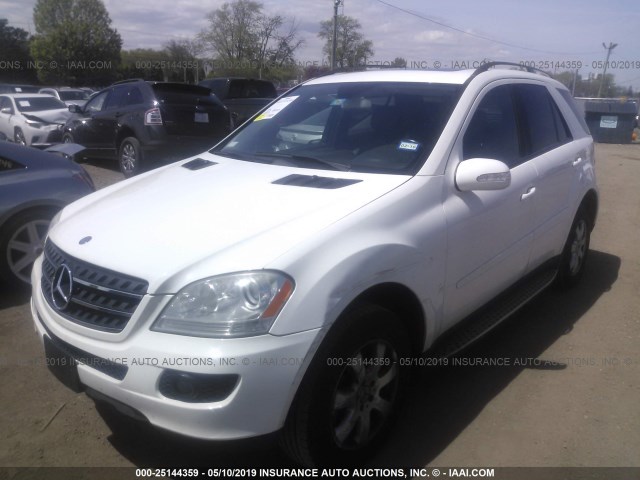 4JGBB22E67A204261 - 2007 MERCEDES-BENZ ML 320 CDI WHITE photo 2