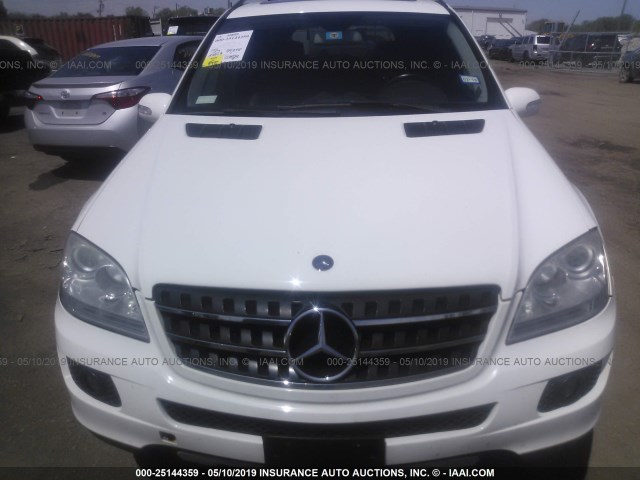 4JGBB22E67A204261 - 2007 MERCEDES-BENZ ML 320 CDI WHITE photo 6