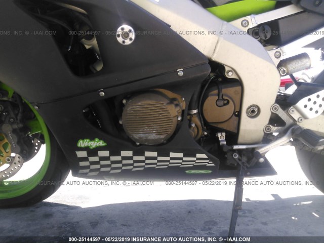 JKAZX4J1X2A052471 - 2002 KAWASAKI ZX600 J1 GREEN photo 9