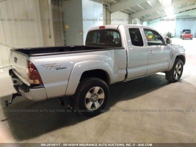 5TEUU42N07Z407980 - 2007 TOYOTA TACOMA ACCESS CAB ვერცხლისფერი ფოტო 4