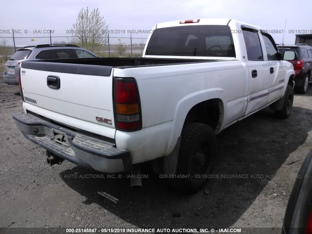 1GTHK23U25F885328 - 2005 GMC SIERRA K2500 HEAVY DUTY WHITE photo 4