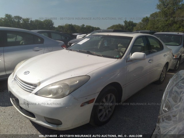 JTHBF30G620011012 - 2002 LEXUS ES 300 WHITE photo 2