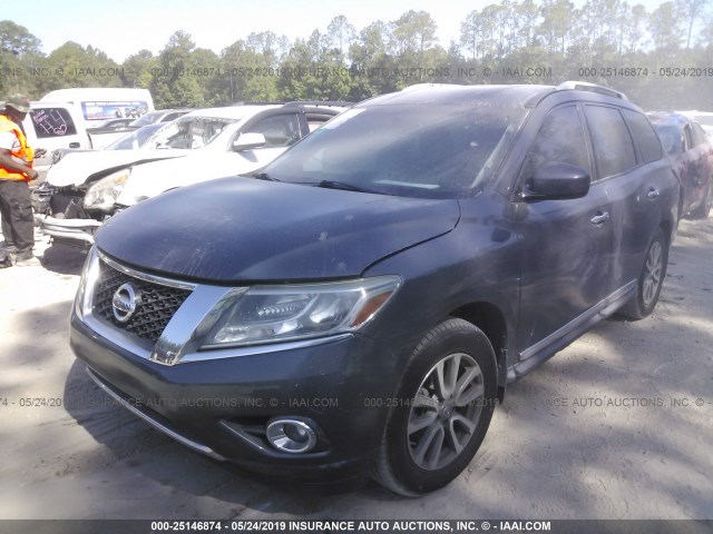 5N1AR2MN7EC652448 - 2014 NISSAN PATHFINDER S/SV/SL/PLATINUM GRAY photo 2