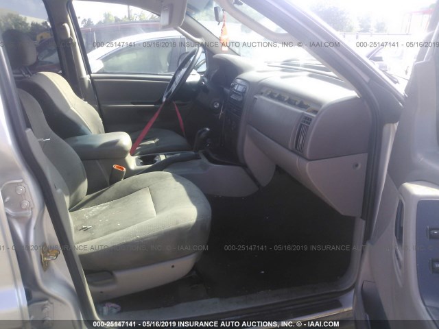 1J4GX48NX4C436645 - 2004 JEEP GRAND CHEROKEE LAREDO/COLUMBIA/FREEDOM 银色 照片 5