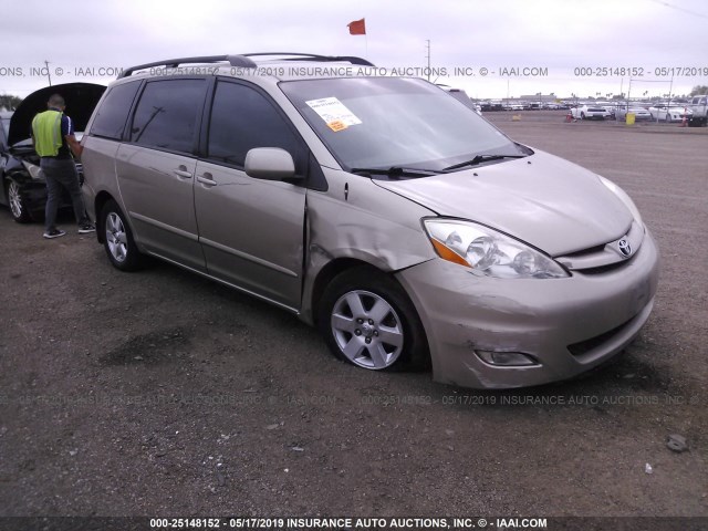 5TDZK22C98S109019 - 2008 TOYOTA SIENNA XLE/XLE LIMITED GOLD photo 1