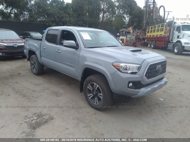 3TMAZ5CN1JM065419 - 2018 TOYOTA TACOMA DBL CAB/SR5/TRD SPORT/OR GRAY photo 1