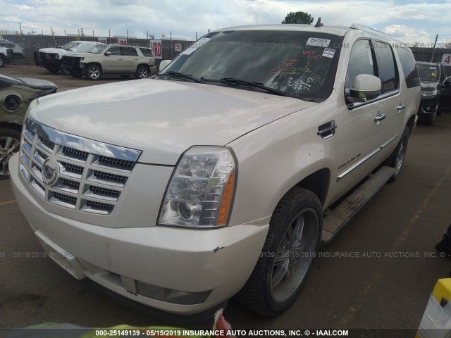 1GYFK66838R137164 - 2008 CADILLAC ESCALADE ESV WHITE photo 2