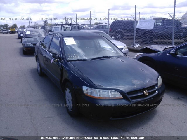 1HGCG1640YA080836 - 2000 HONDA ACCORD LX GREEN photo 1