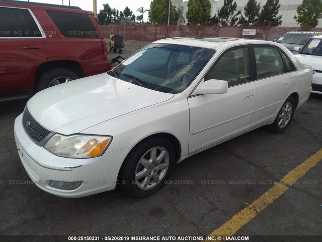 4T1BF28B61U152315 - 2001 TOYOTA AVALON XL/XLS WHITE photo 2