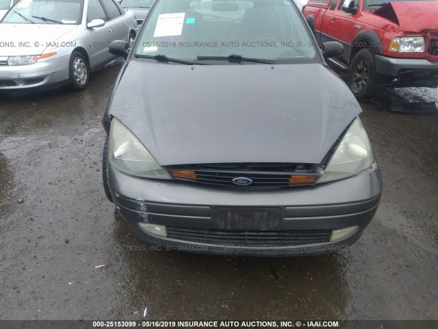 3FAHP31Z63R175229 - 2003 FORD FOCUS ZX3 GRAY photo 6