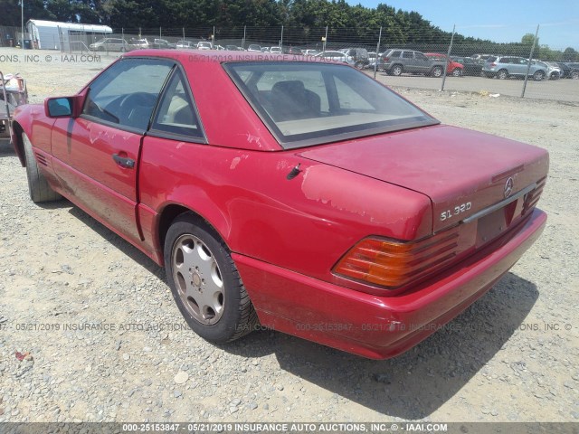 WDBFA63E5SF114155 - 1995 MERCEDES-BENZ SL 320 RED photo 3